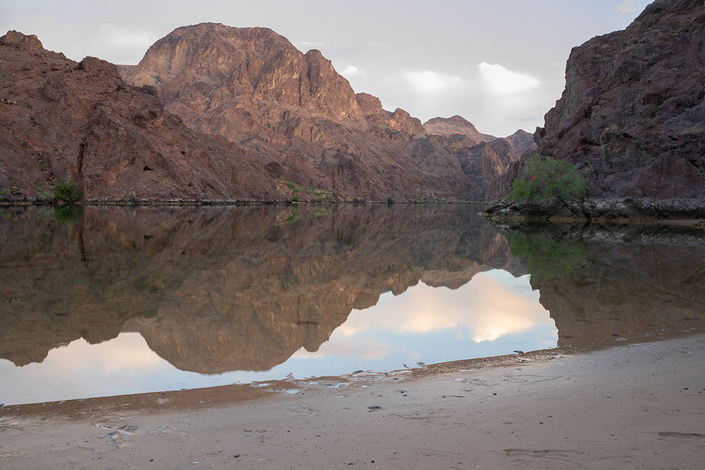 white-rock-canyon-beach.jpg
