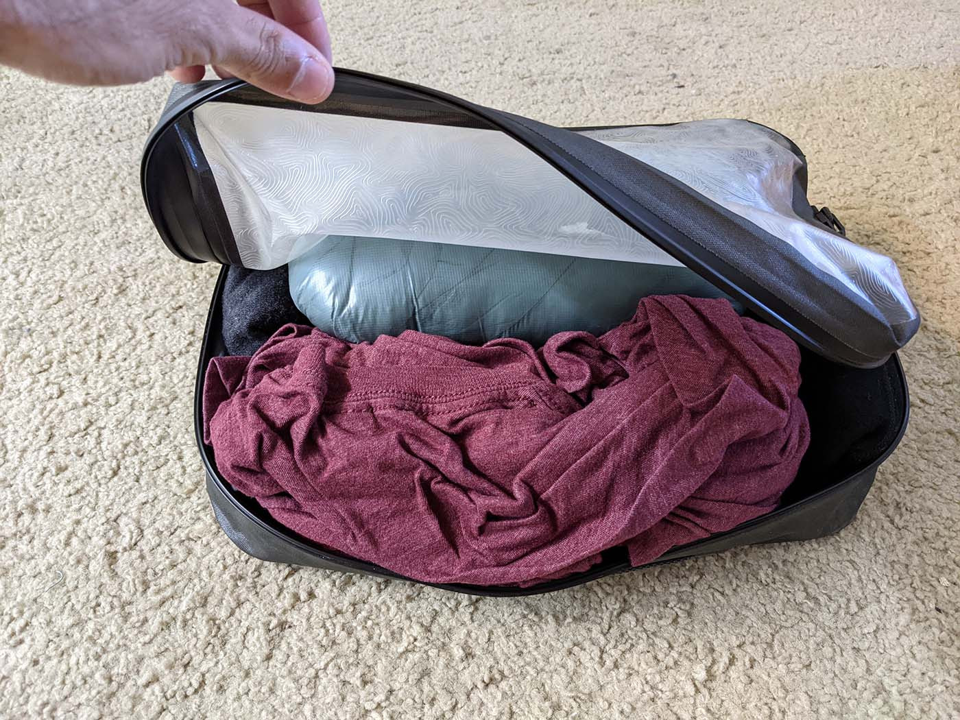 nite-ize-large-waterproof-packing-cube.jpg